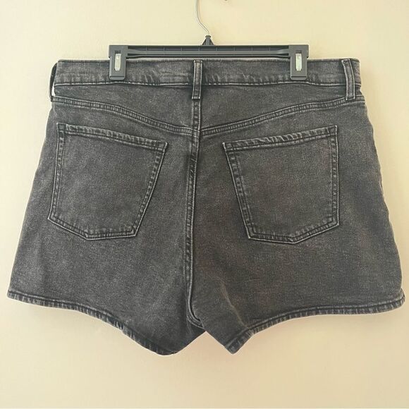 Old Navy High Rise Sky High A Line Black Wash Zip Fly Denim Shorts Sz 16 - Picture 3 of 6